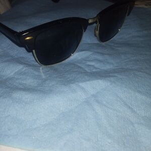 Stylish Black Sunglasses